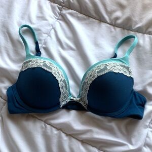 Victoria’s Secret Push-up Bra🪽